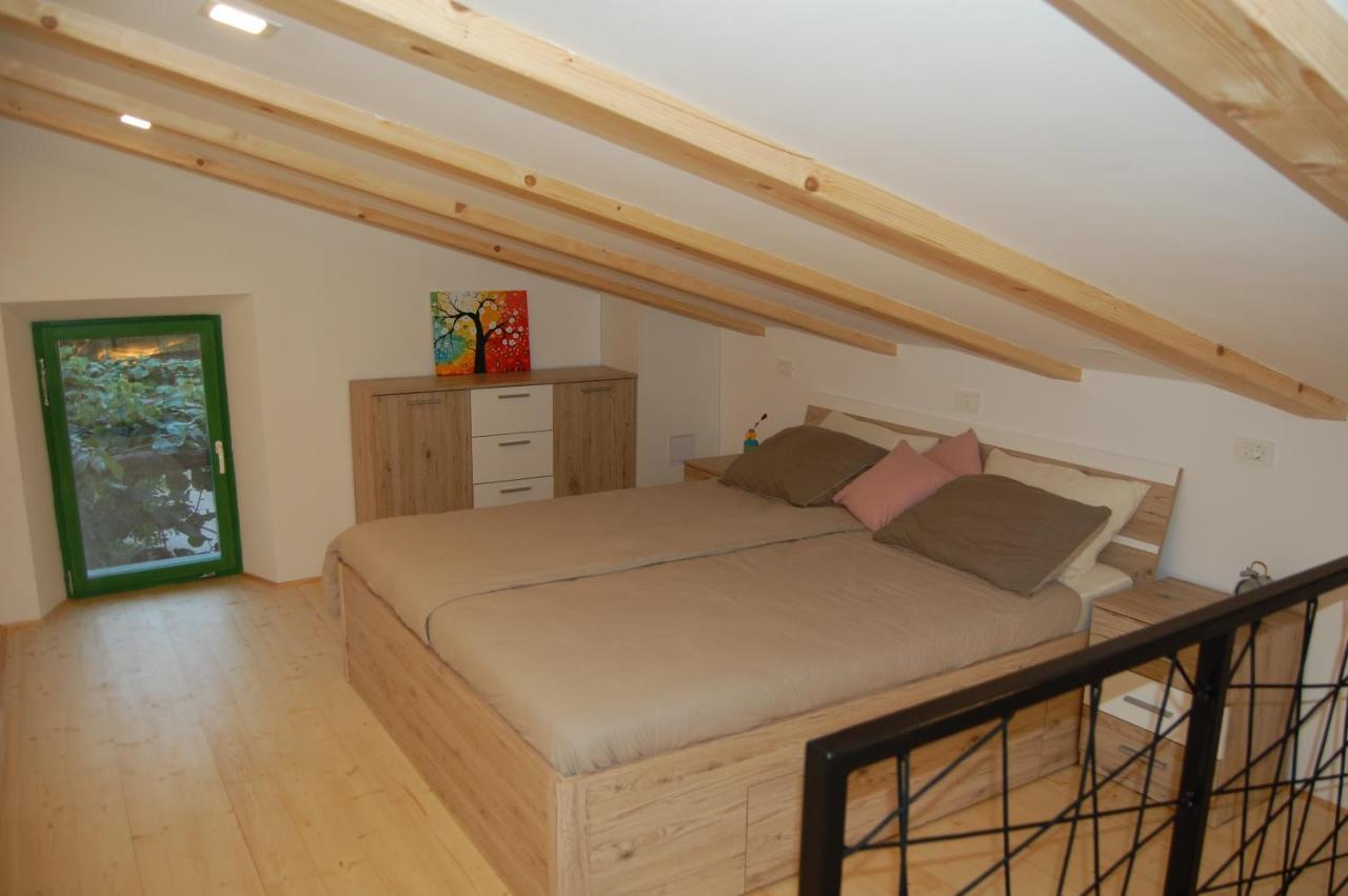 Apartma Hiska Dobravlje Buitenkant foto