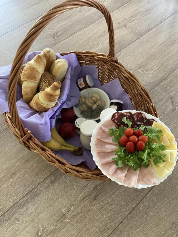 Apartma Hiska Dobravlje Buitenkant foto